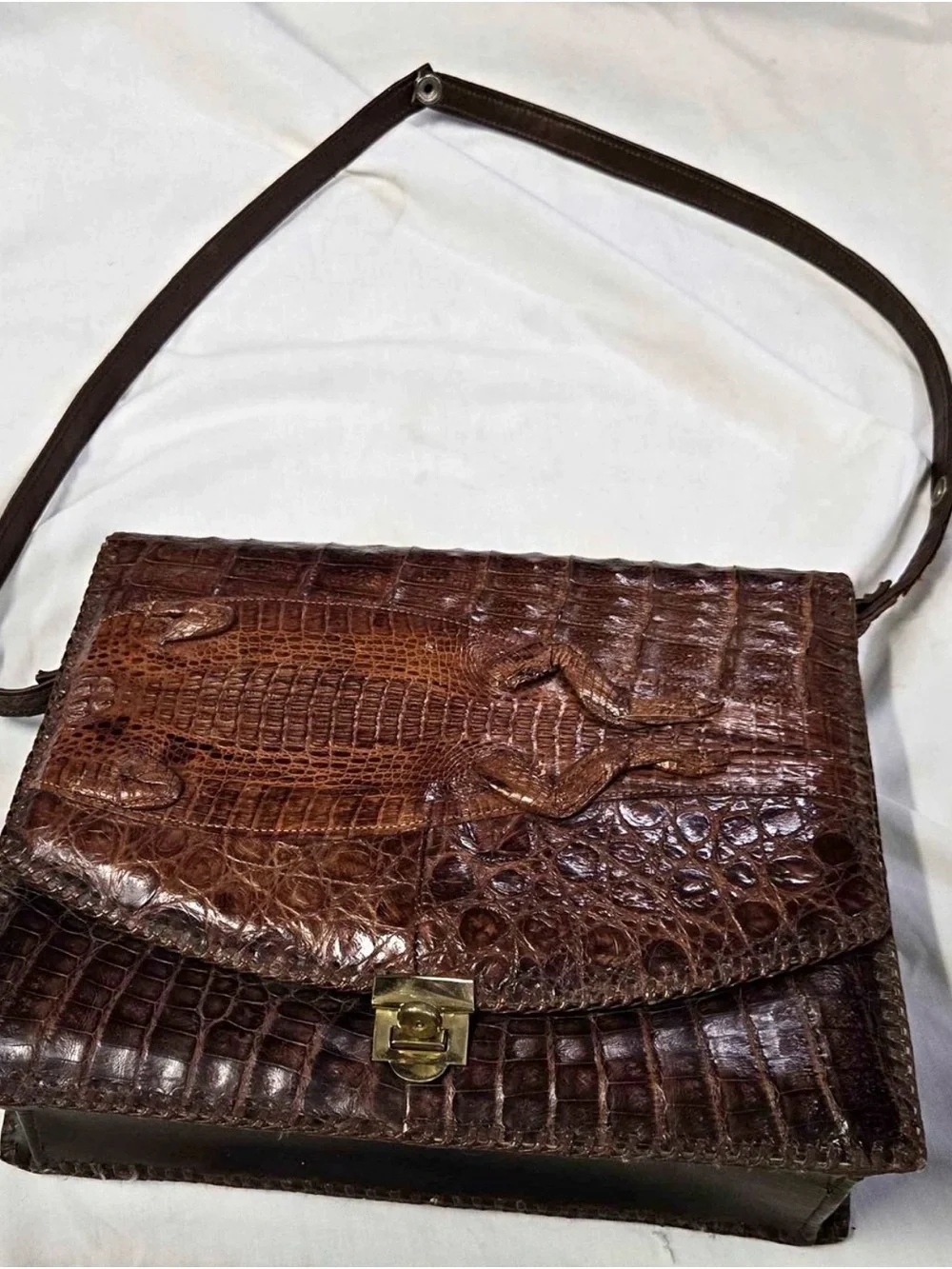 $5 STARTS! $5 - Ladies! It’s time for a Fun Game Show and a GREAT BAG!👛 Host - Picture 7 of 10